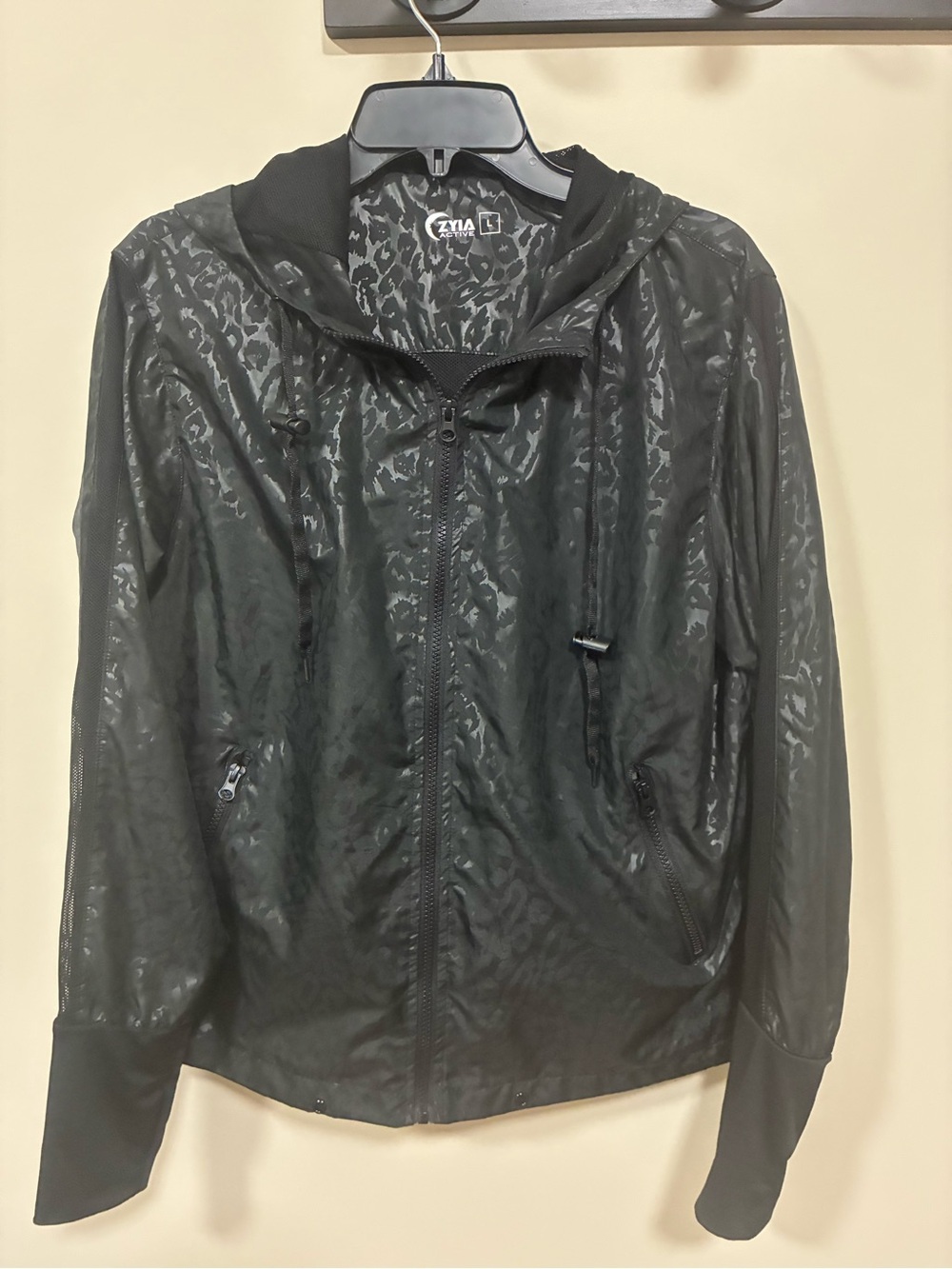 Zyia jacket large